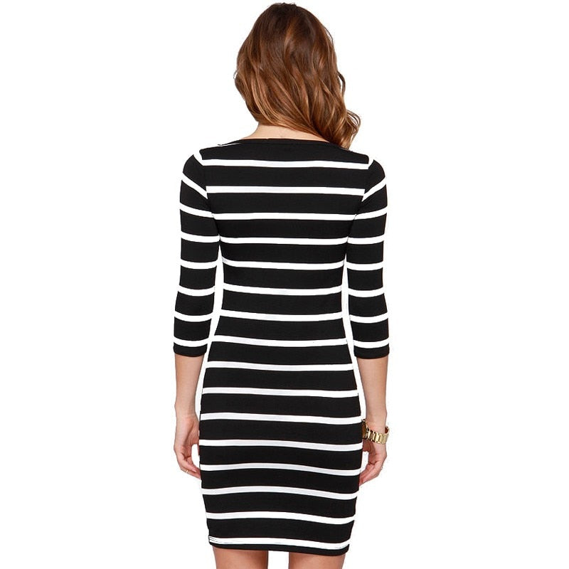 ZSIIBO LYQ61 New Spring Summer Women Round Neck Fashion Black and White Striped Long Sleeve Straight Plus Size Casual Dress